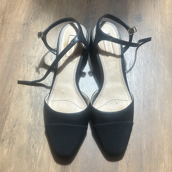 New Tooshop Black Strappy Heels looks just like the Chanel - Picture 2 of 6